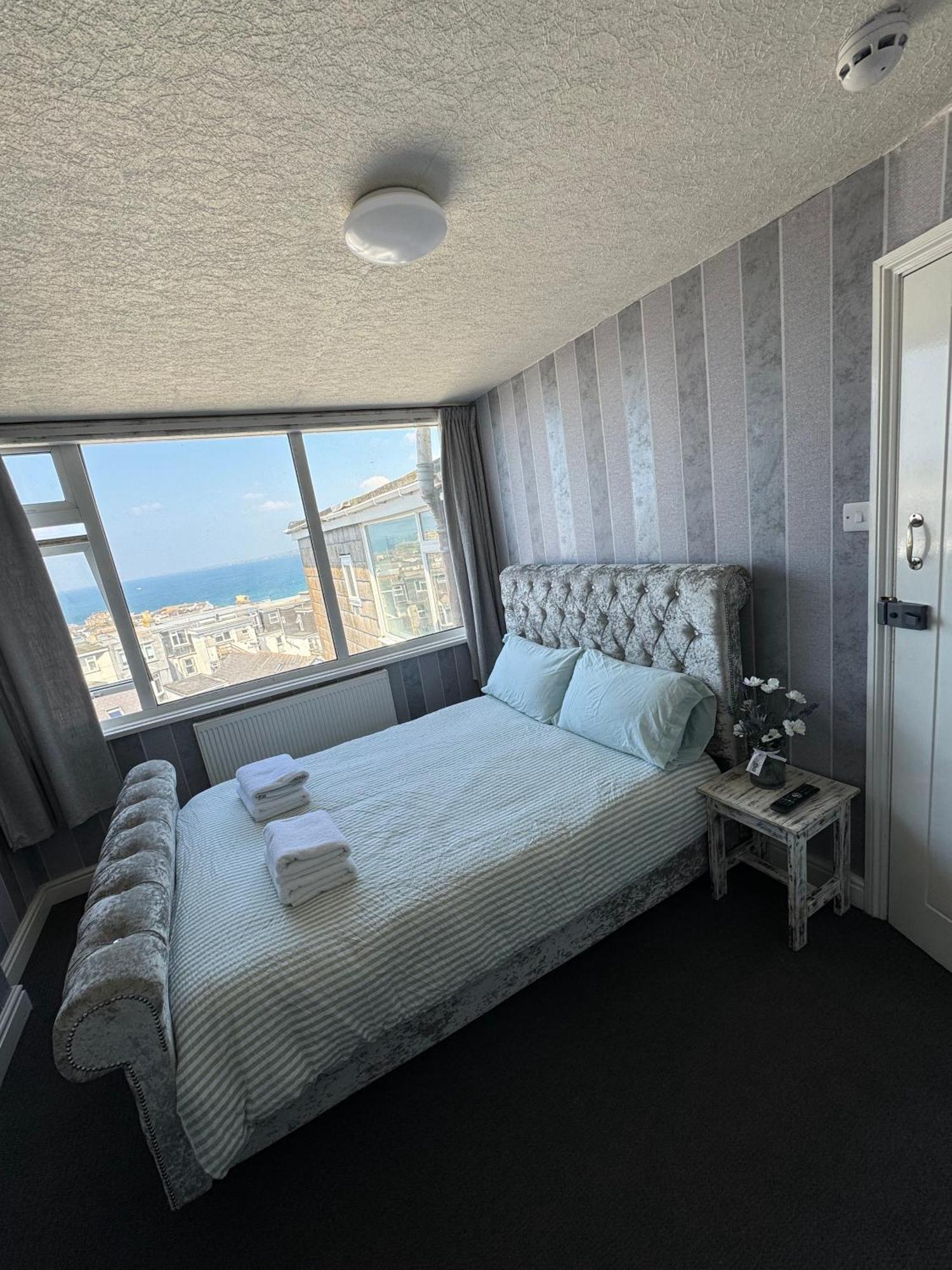Shore Lodge New Quay Dış mekan fotoğraf