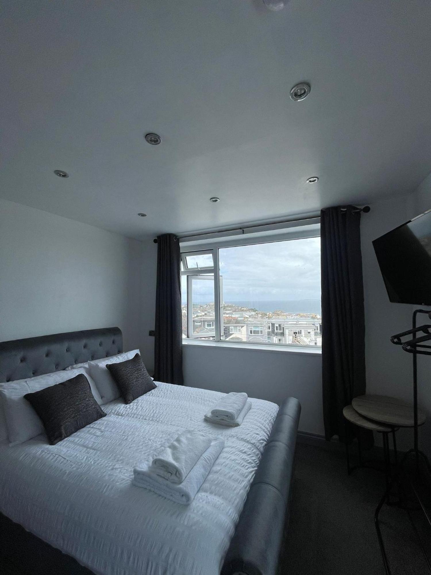 Shore Lodge New Quay Dış mekan fotoğraf